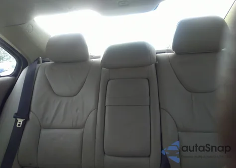 2004 Volvo S60 2.4 z USA, uszkodzony, nr VIN YV1RS61T942344217